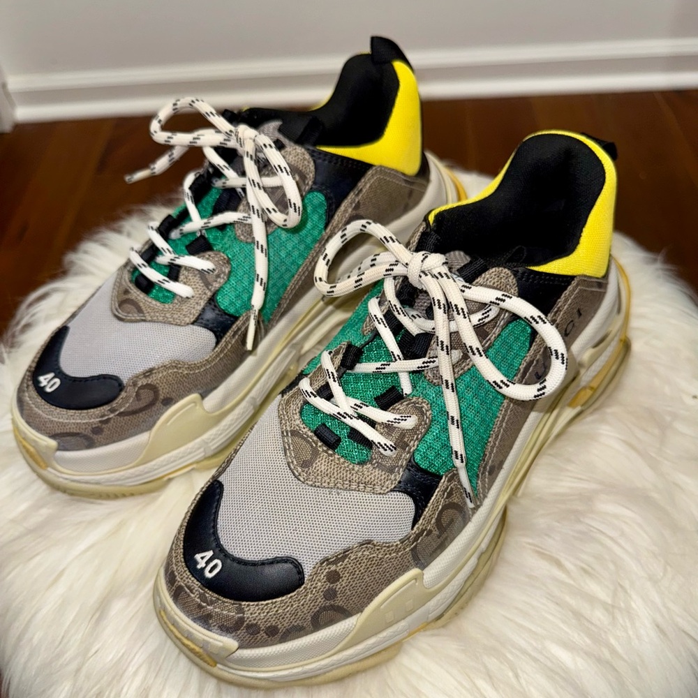 Gucci x Balenciaga
Men’s
Trainers
Leather
Beige
Made In Italy